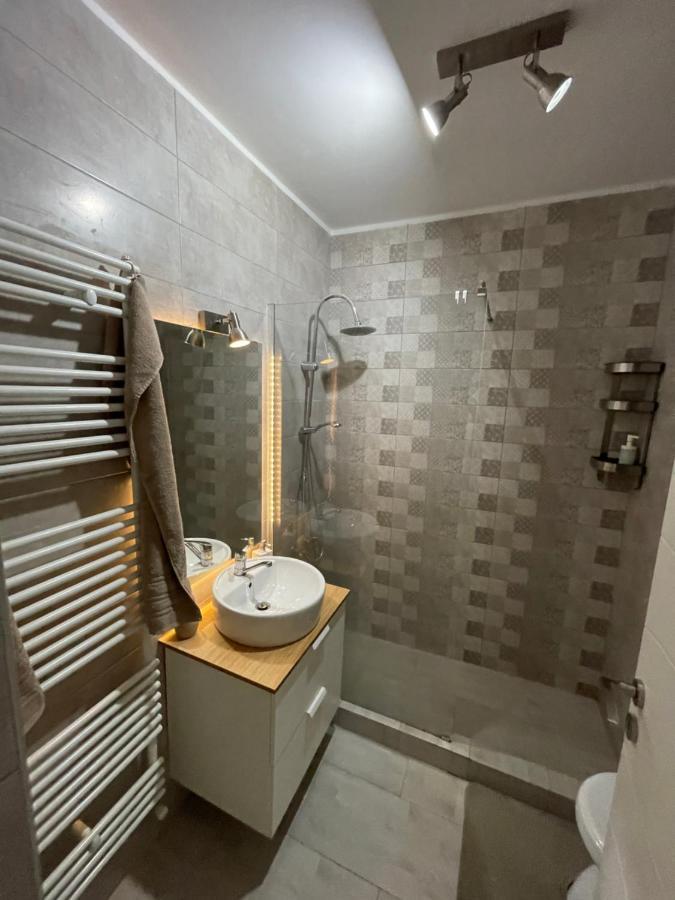 Pearl Luxury Apartment Near Presidential Palace Bukarest Exterior foto